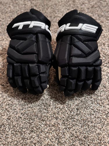 TRUE Catalyst 9X3 Gloves 13" Pro Stock (New)