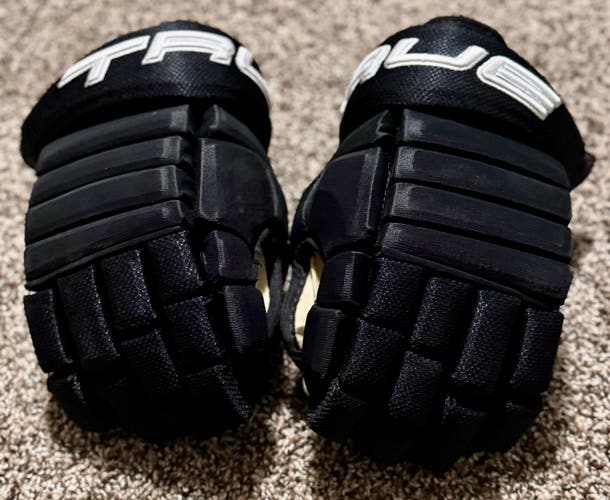 TRUE Pro 4-Roll Gloves 13" Pro Stock (Used)