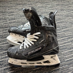 2022 Bauer Supreme Mach Hockey Skates Pro Stock 7 (Used)