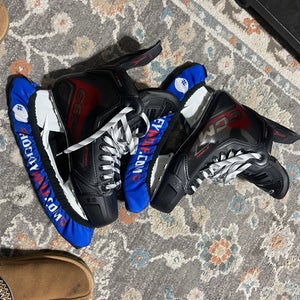 2025 CCM JetSpeed FT890 Hockey Skates Wide Width 8.5 (New)