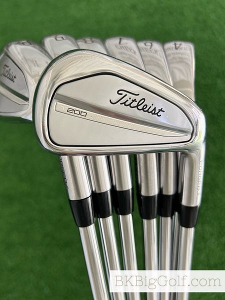 Titleist T200 23 Forged Iron Set 4-P / True Temper AMT Black Stiff