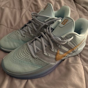 Women's Size M 8.5 (W 9.5) Nike Sabrina 1 Shoes (New)