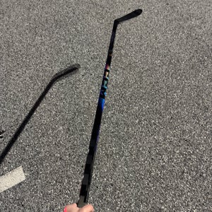 Brand new CCM Trigger 10 Pro RH 75 Flex p28 +1/4