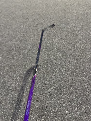 Slightly Used Custom Purple Nexus Tracer RH 87 flex p28