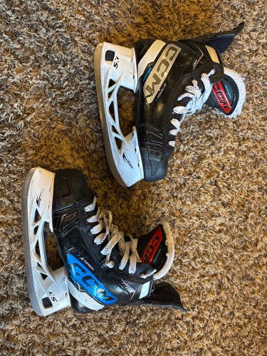 2023 CCM Jetspeed FT680 Hockey Skates Regular Width Size 3 (Used)
