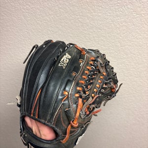 Wilson A2K RH Infield Baseball Glove 11.75" (Used)