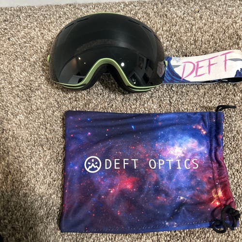 Deft Optics Ski Snowboard Goggles Size Adult / Gray Lens