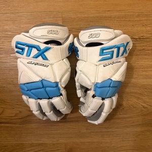 2016 National Champion UNC Lacrosse Gloves
