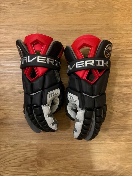 2022 National Champions Maryland Lacrosse Gloves