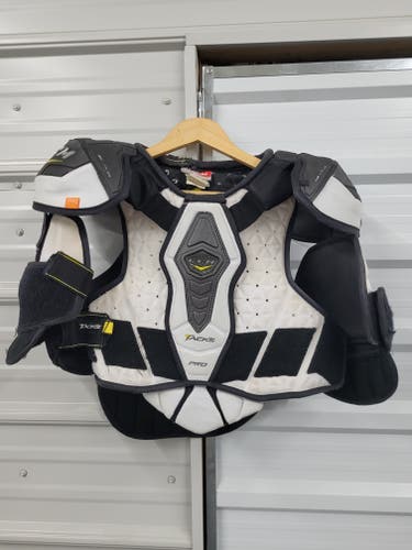Medium Senior CCM Ultra Tacks Pro Shoulder Pads Pro Stock (Used)