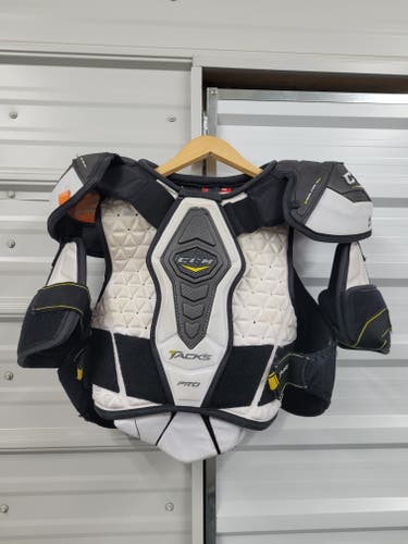 Large Senior CCM Ultra Tacks Pro Shoulder Pads Pro Stock (Used)