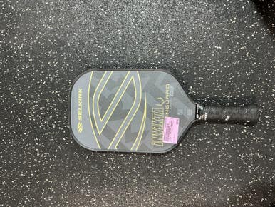 Used Selkirk INVIKTA VANGUARD 2.0 Pickleball Racquet Black 10743-S000469373