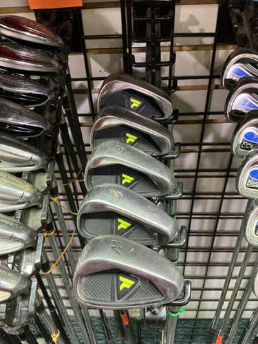 Top Flite Used Right Handed Men's Regular Flex Steel Shaft Iron Set