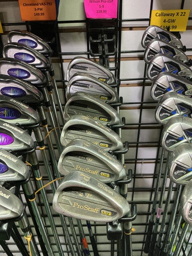 Wilson (Used) Right Handed Men's Regular Flex Graphite Shaft Iron Set