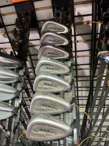 (Used) Right Handed Men's Regular Flex Steel Shaft Iron Set