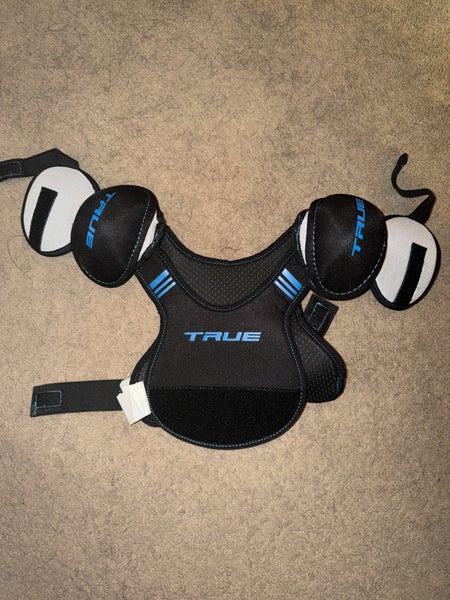 Medium Youth True Shoulder Pads (Used)