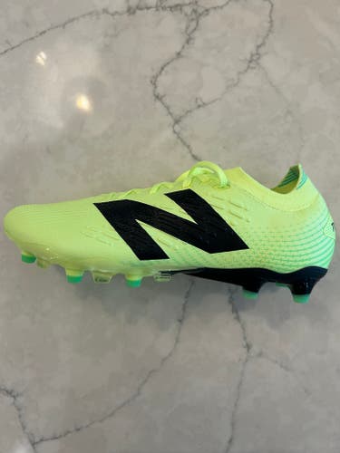 New Balance Tekela Pro Low FG V4+ - Official SAMPLE pair (US 10-10.5)