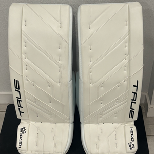True HZRDUS 7X4 29+2 White Goalie Leg Pads (New)