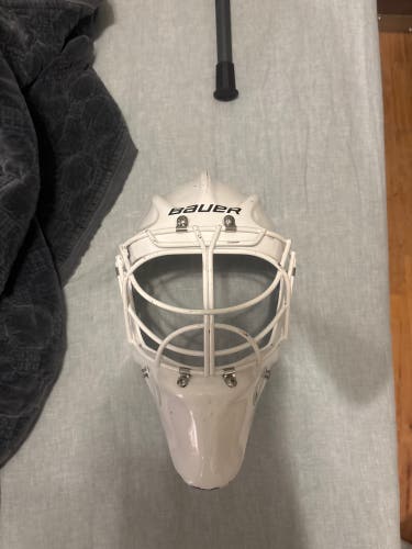 Senior Large Bauer 960 Goalie Mask (Used)