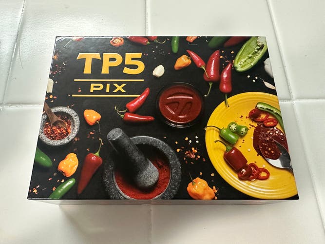 TaylorMade TP5 Pepper 12 Pack (1 Dozen) (New)