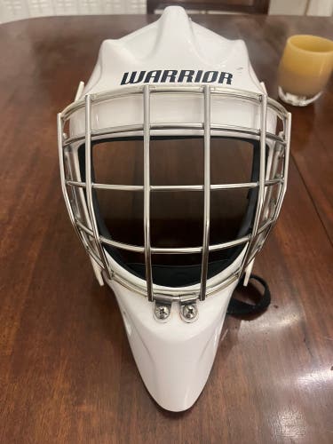 Junior Warrior R/F1 Goalie Mask (Used)