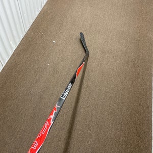 Red Bauer Vapor FlyLite Left Hand Hockey Stick P92 77 Flex (New)