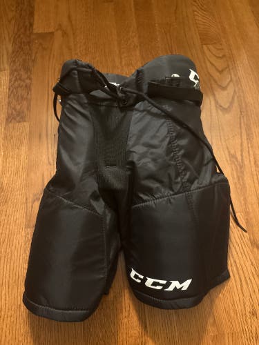 Youth Large CCM HP30 Hockey Pants (New)