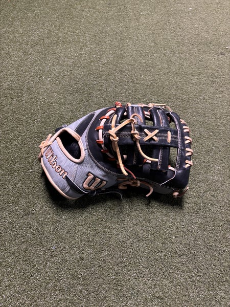 Wilson A2000 RH First Base Baseball Glove 12.5
