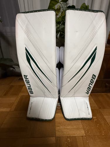 XL 2024 Bauer Hyperlite 2 Goal Set Pro Stock (Used)