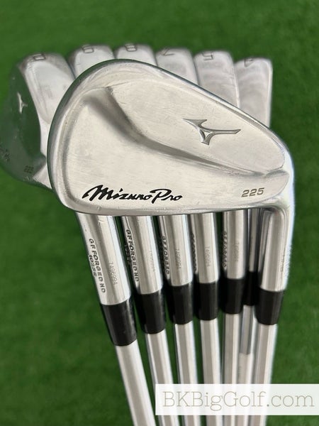 Mizuno Pro 225 Forged Iron Set 4-P / Project X IO 6.0 Stiff
