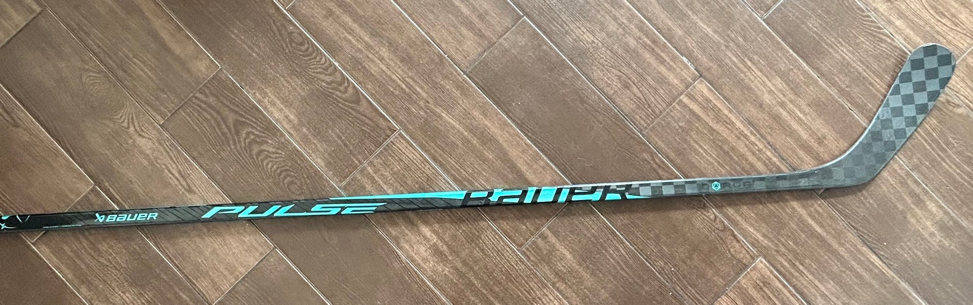 Senior Bauer PULSE Left Hand Hockey Stick P92 77 Flex (New)