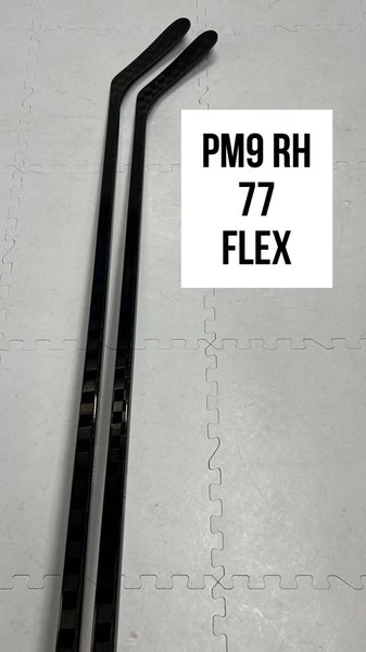 Senior(2x)Right PM9 77 Flex ProBlackStock™ Unbranded Blackouts Pro Stock Nexus Hockey Sticks
