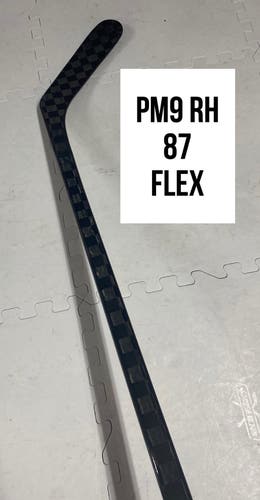 Senior(1x)Right PM9 87 Flex ProBlackStock™ Unbranded Blackouts Pro Stock Nexus Hockey Sticks