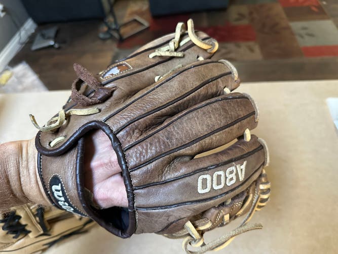 Wilson A800 RH Infield Baseball Glove 11.5" (Used)