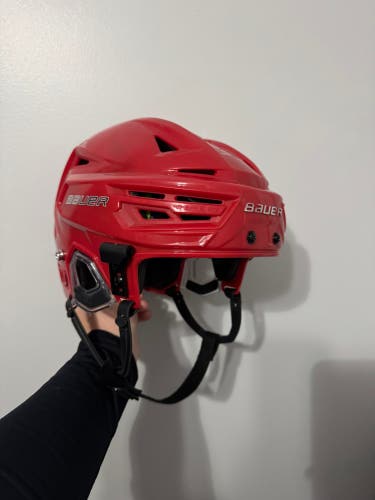 Bauer Re-Akt 155 Helmet - red (medium)