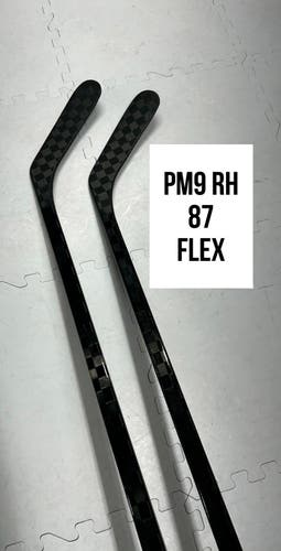 Senior(2x)Right PM9 87 Flex ProBlackStock™ Unbranded Blackouts Pro Stock Nexus Hockey Sticks