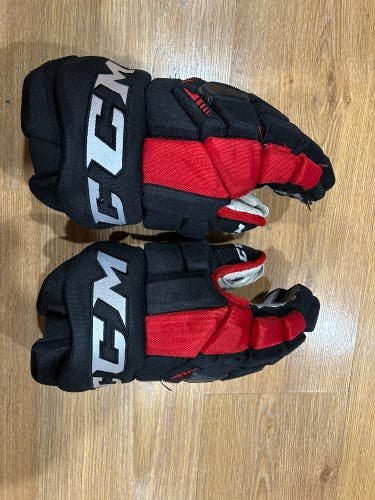 CCM Chicago Blackhawks HGTKPP Gloves 14" Pro Stock (Used)