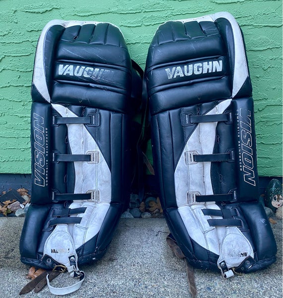 35" Vaughn Goalie Leg Pads (Used)