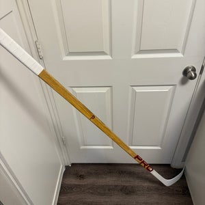 Senior PRO Red Line Custom Built Hockey Stick PRO71 Malkin Curve (Brand New) RH 70 Flex Mid-Kick