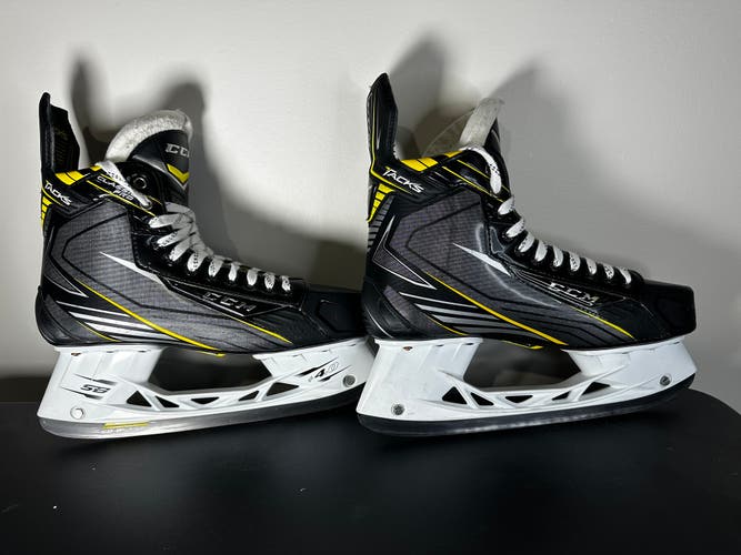 CCM Tacks Classic Pro Hockey Skates Regular Width 11 (Used)