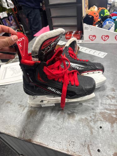 Used Bauer 3XPRO Senior Hockey Skate Senior 6 11337-S000474183