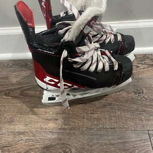 2023 CCM Hockey Skates Size 1.5 (Used)