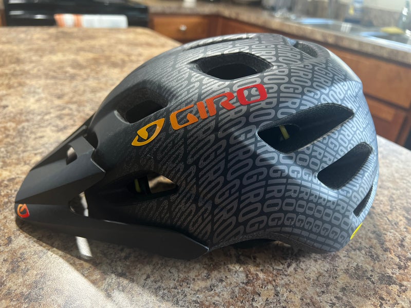 Youth Giro Bike Helmet (New)