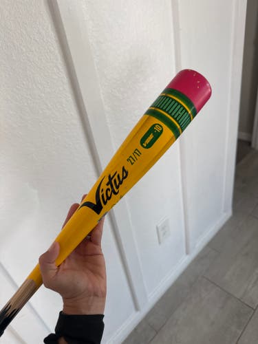 2025 Victus Vibe Alloy USABat Certified Bat (-10) 17 oz 27" (Used)