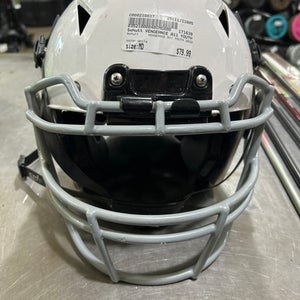 Used Schutt VENGEANCE A11 YOUTH 2022 FB Helmet White MD 11605-C000210037