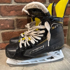 2018 Bauer Supreme S27 Hockey Skates Regular Width 7 (Used)