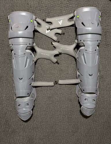 All Star MVP Pro Catcher's Leg Guard (Used)