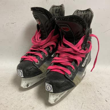 Used CCM U+ 12 Junior Hockey Skate Junior 01 11855-S000194324