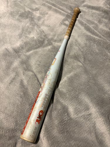 Easton Ghost Unlimited Composite Bat (-11) 19 oz 30" (Used)