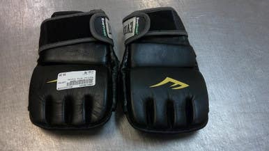 Used Martial Arts Gloves Black MD 11339-S000196423
